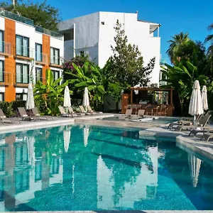 Bodrum Astrid Гюмюшлюк